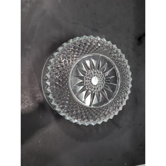 Vintage Arcoroc Serving Bowl, Diamond Cut Crystal Glass, Starburst‎ Design 9" - Picture 4 of 11